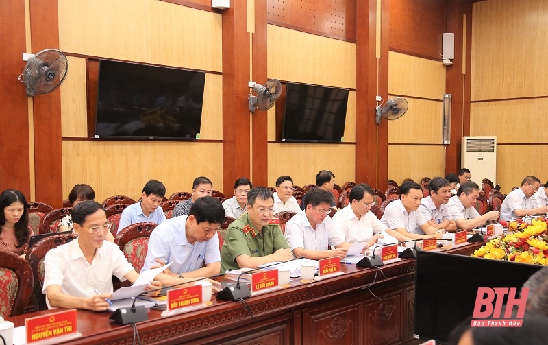 UBND tỉnh họp chuyên đề tháng 8-2022: Cho ý kiến vào một số tờ trình, đề án phát triển kinh tế - xã hội tỉnh Thanh Hóa